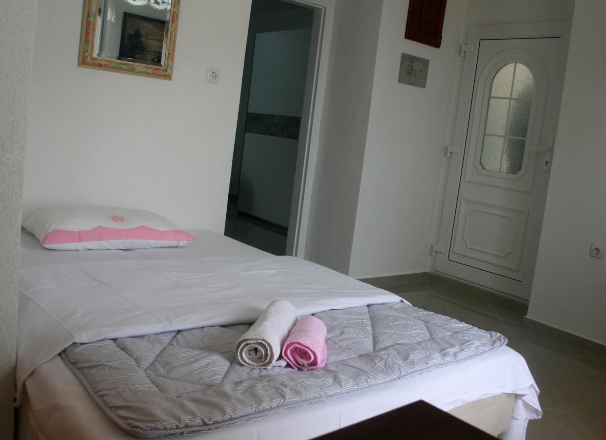 Apartman Elena Sveti Juraj Exterior foto